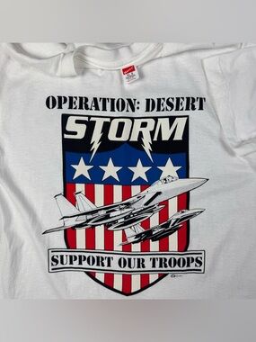 Vintage Operation Desert Storm T-Shirt Size XL Fits Slimmer Military Fighter Jet